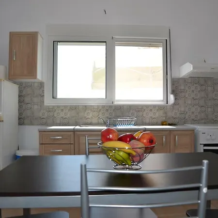 Helona Apartment